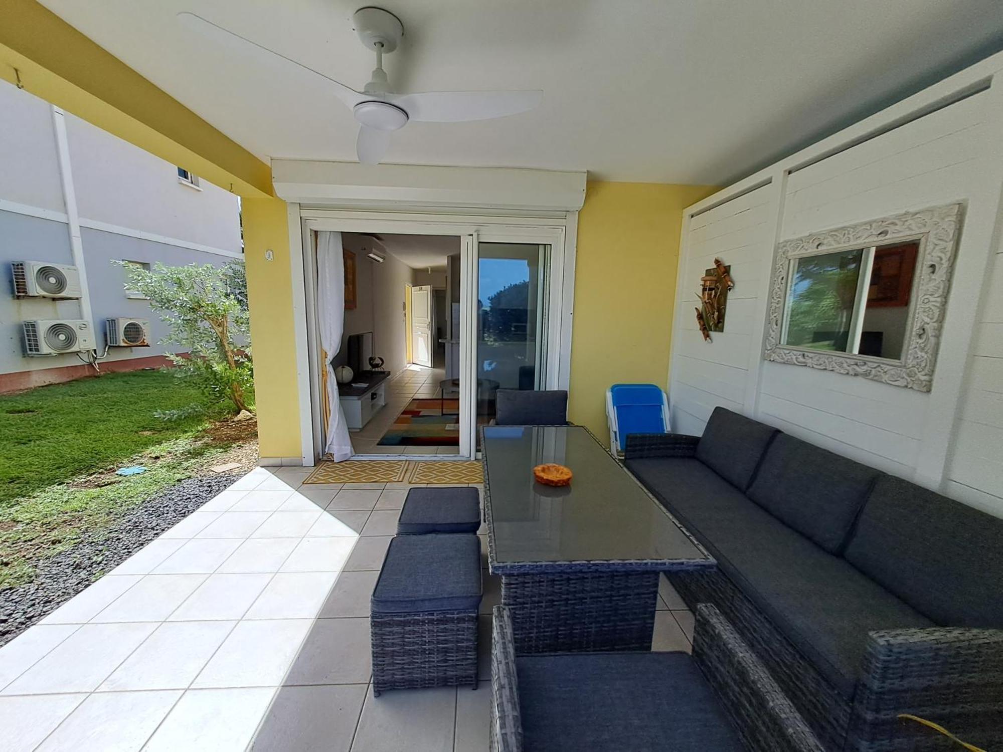 Rdc Appartement En Bord De Mer Au Son Des Vagues Le Moule Exterior photo